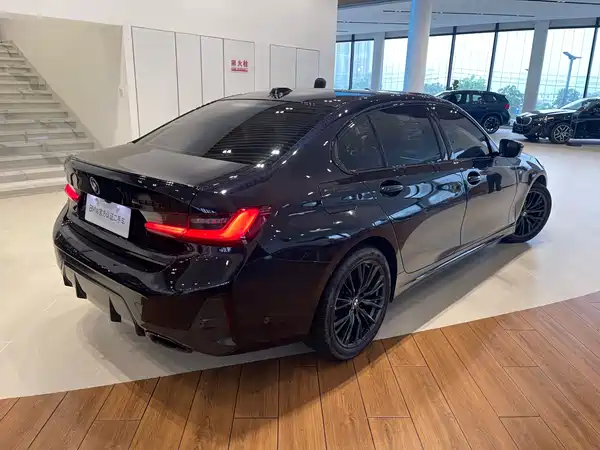 BMW 3 Series 2023