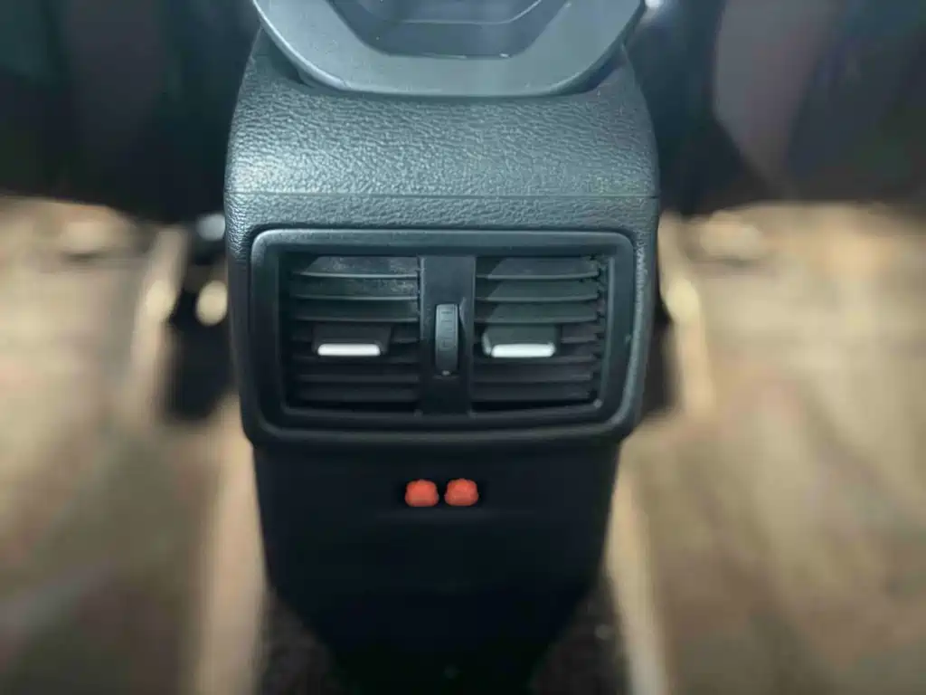 BMW X2 2023 — фото 16