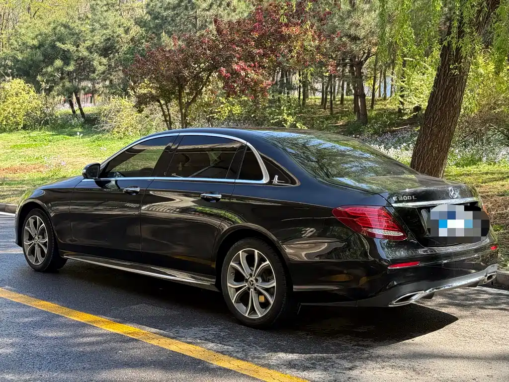 Mercedes-Benz E-Class 2019