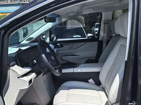 Buick GL8 New Energy 2025