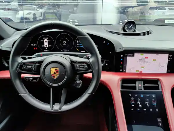 Porsche Taycan 2021