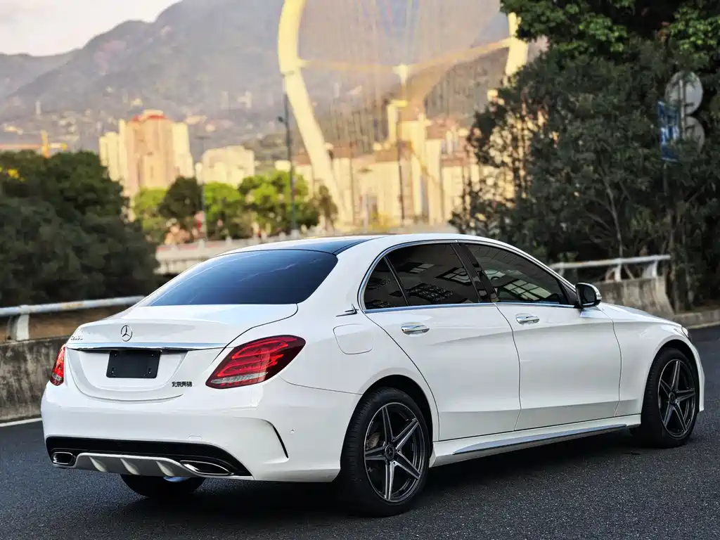 Mercedes-Benz C-Class 2018 — фото 9
