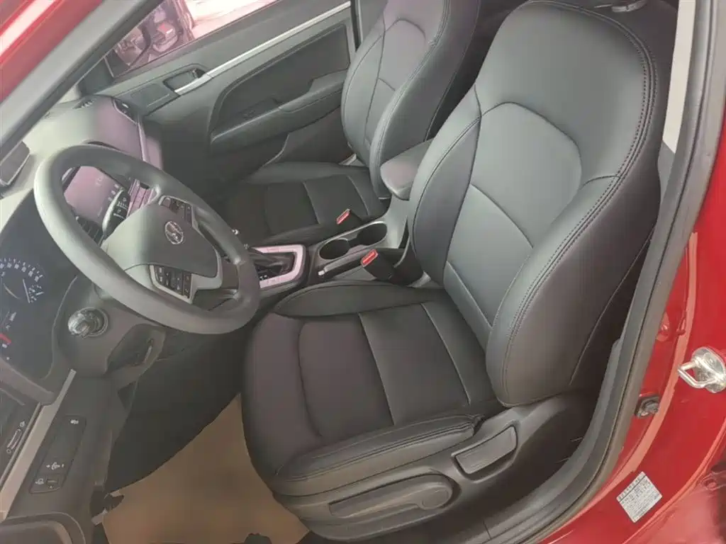 Hyundai Elantra 2018 — фото 15