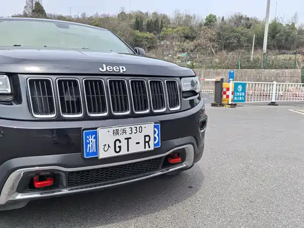 Jeep Grand Cherokee 2015