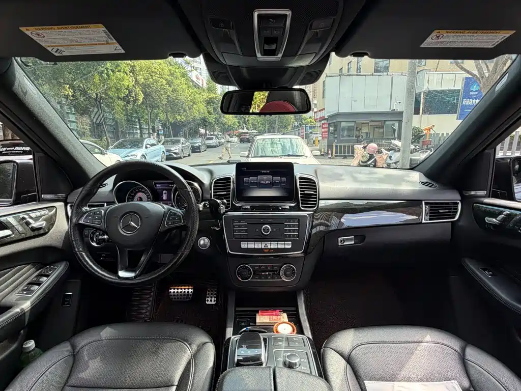 Mercedes-Benz GLE AMG 2018 — фото 13