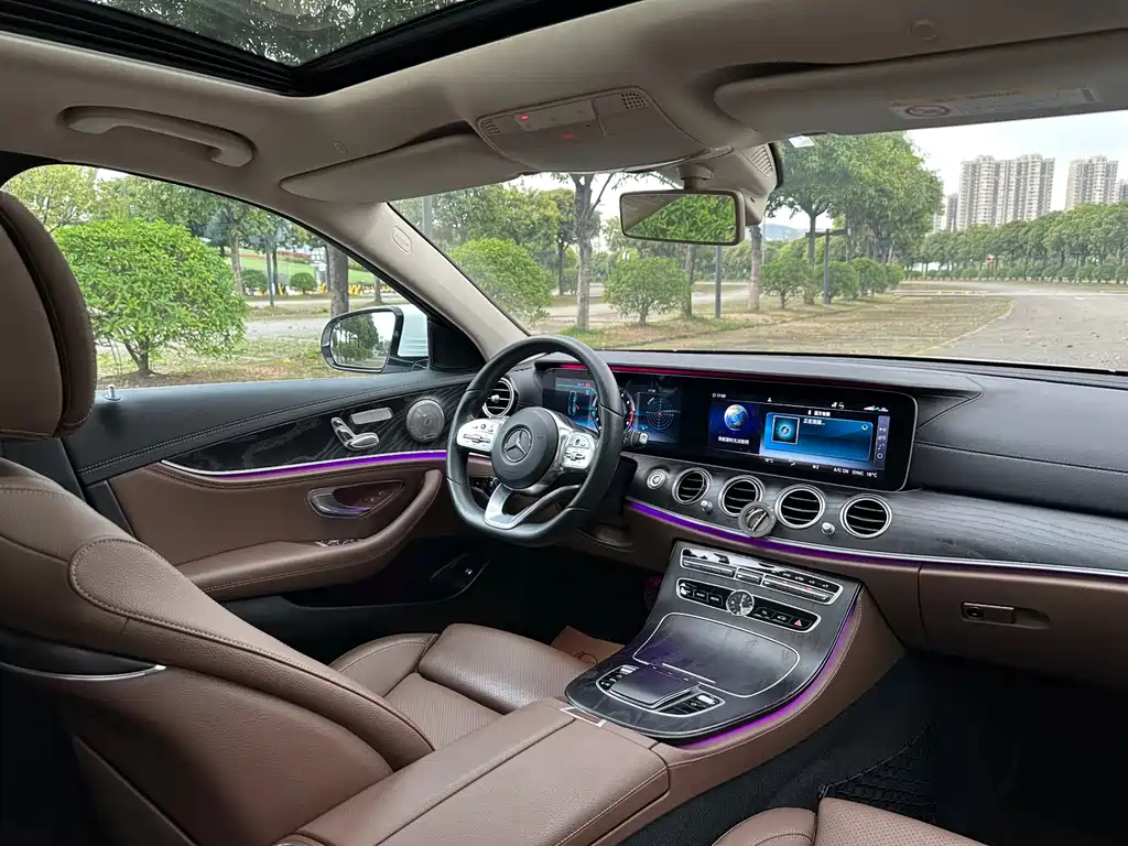 Mercedes-Benz E-Class 2019 — фото 14