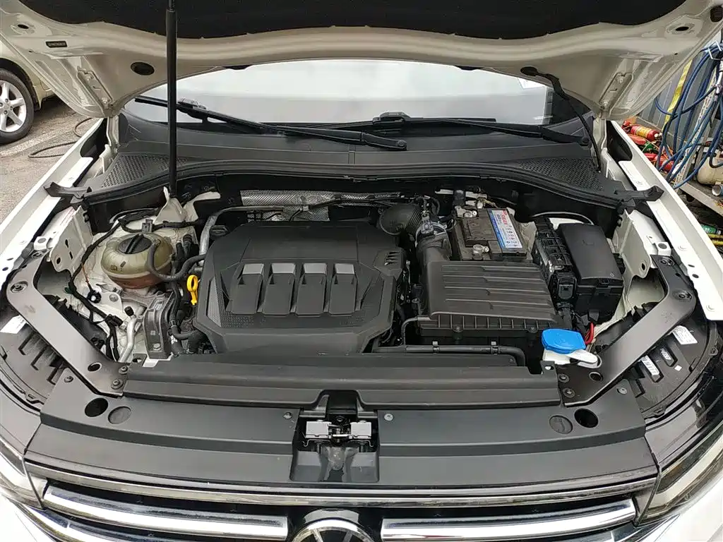 Volkswagen Tiguan L 2022 — фото 20