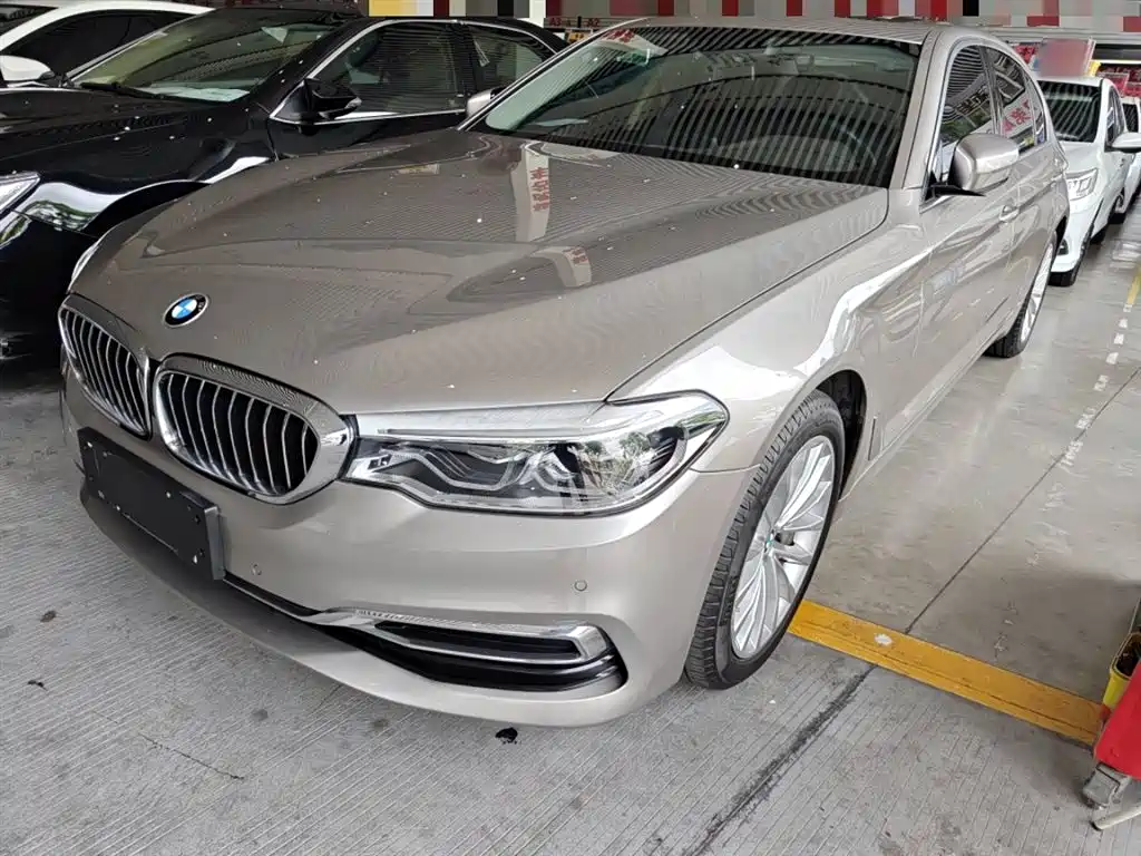 BMW 5 Series 2020 — фото 2