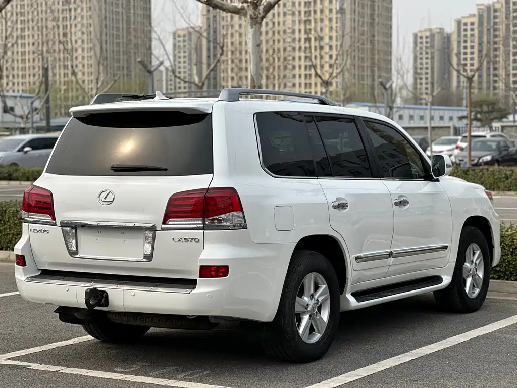 Lexus LX 2014 — фото 5
