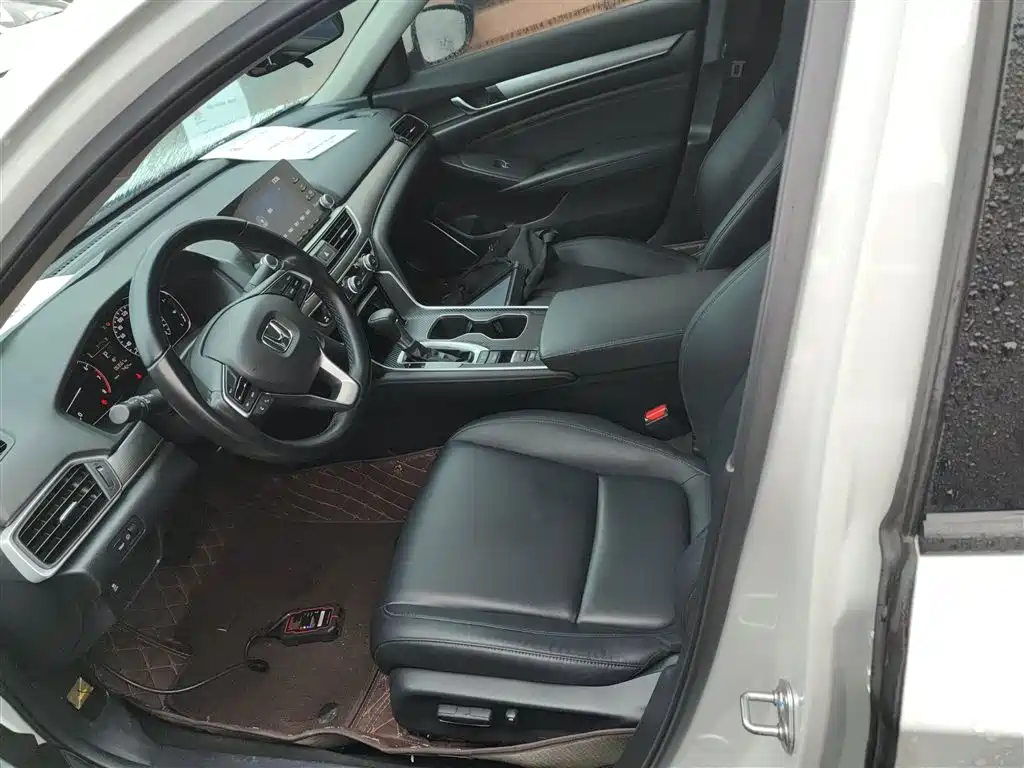 Honda Accord 2021 — фото 15