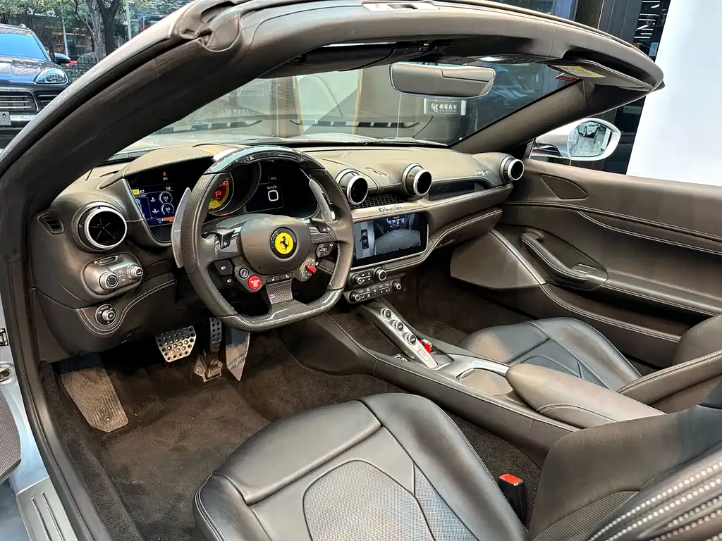 Ferrari Portofino 2022 — фото 12