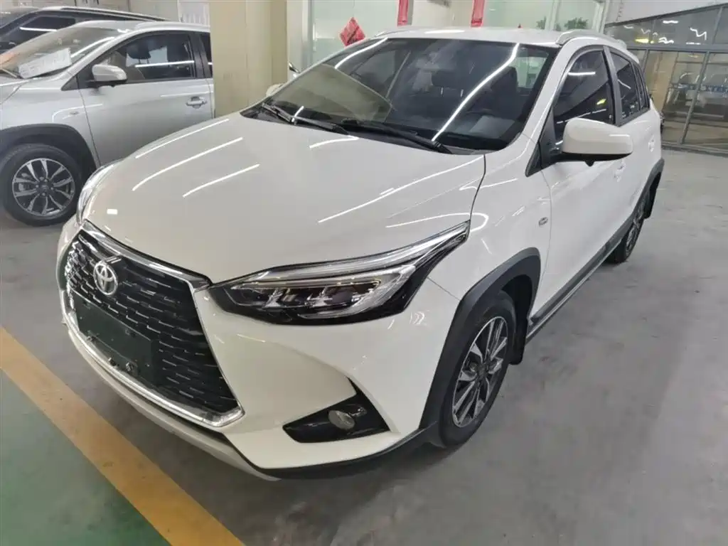 Toyota Yaris L 2020 — фото 1