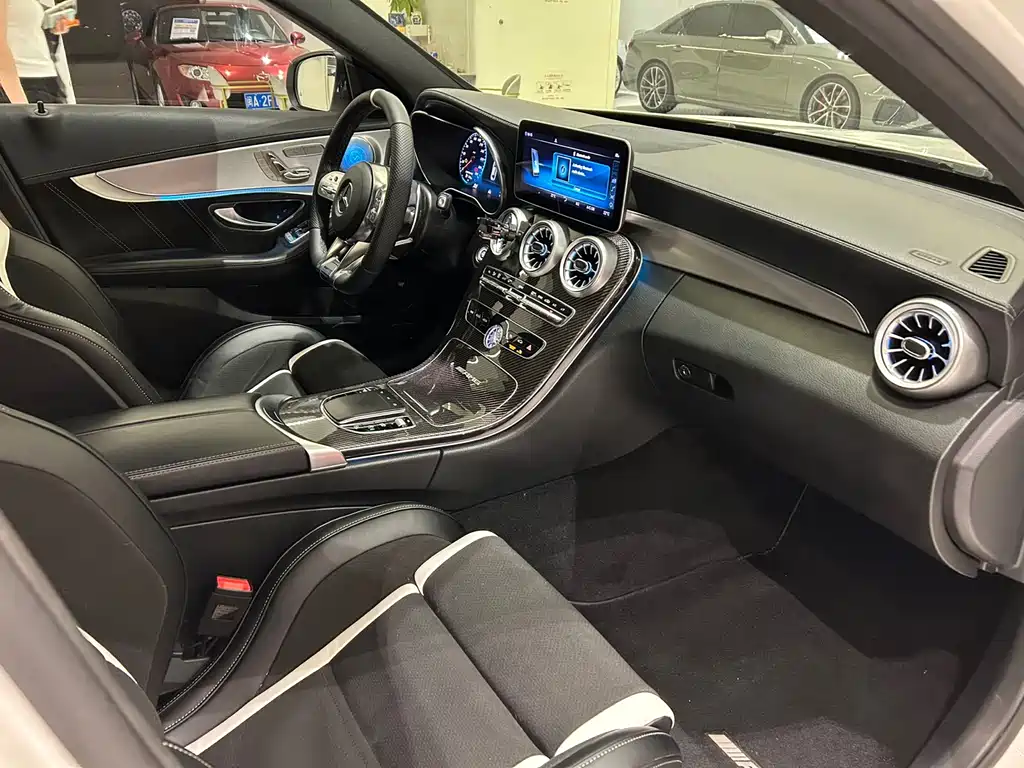 Mercedes-Benz C-Class AMG 2020 — фото 4