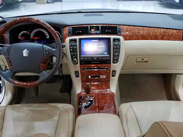 Toyota Crown 2009