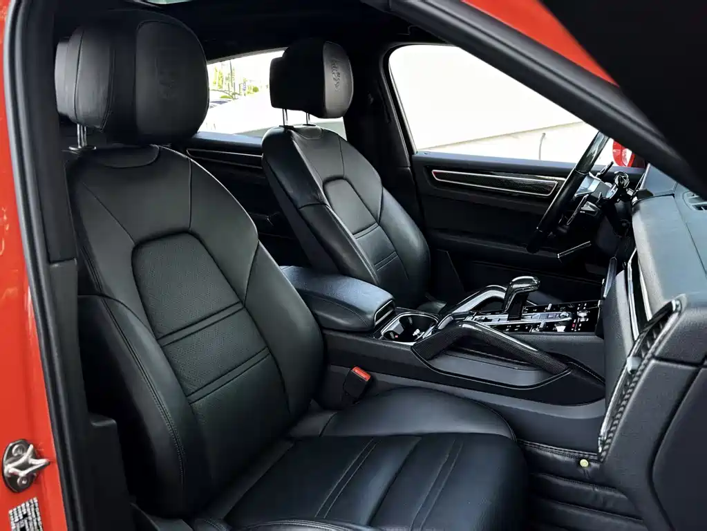Porsche Cayenne 2019 — фото 11