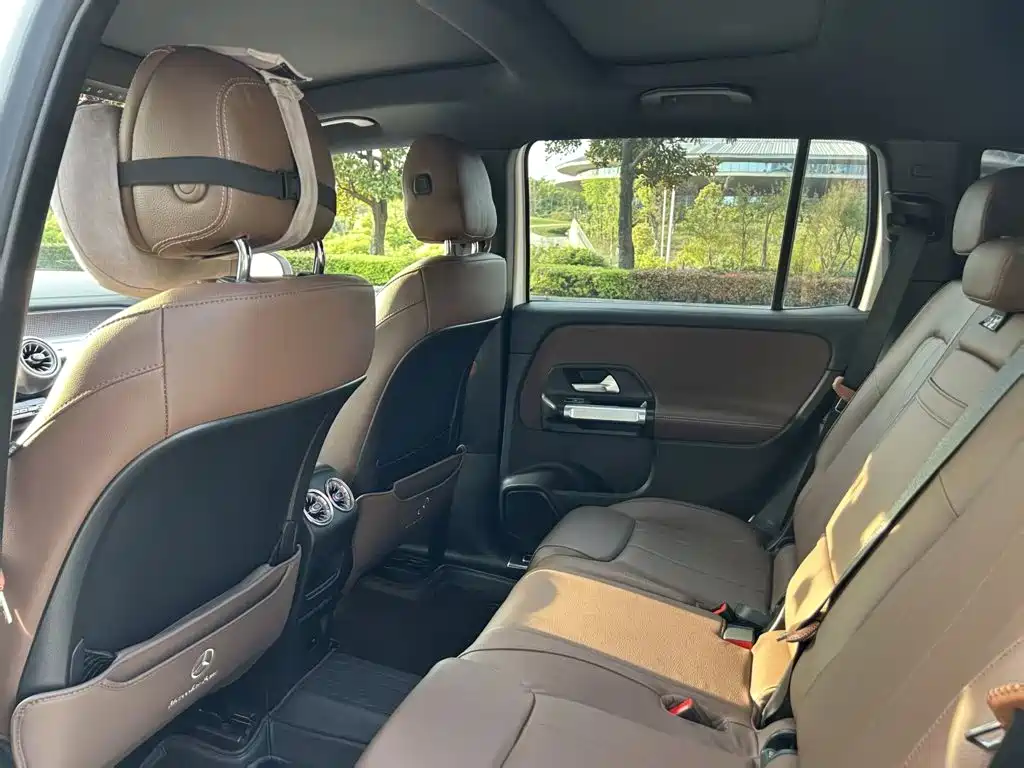 Mercedes-Benz GLB 2023 — фото 10