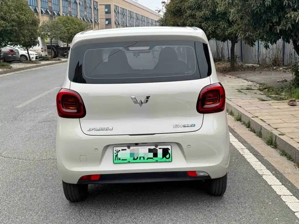 Wuling Hongguang MINIEV 2025