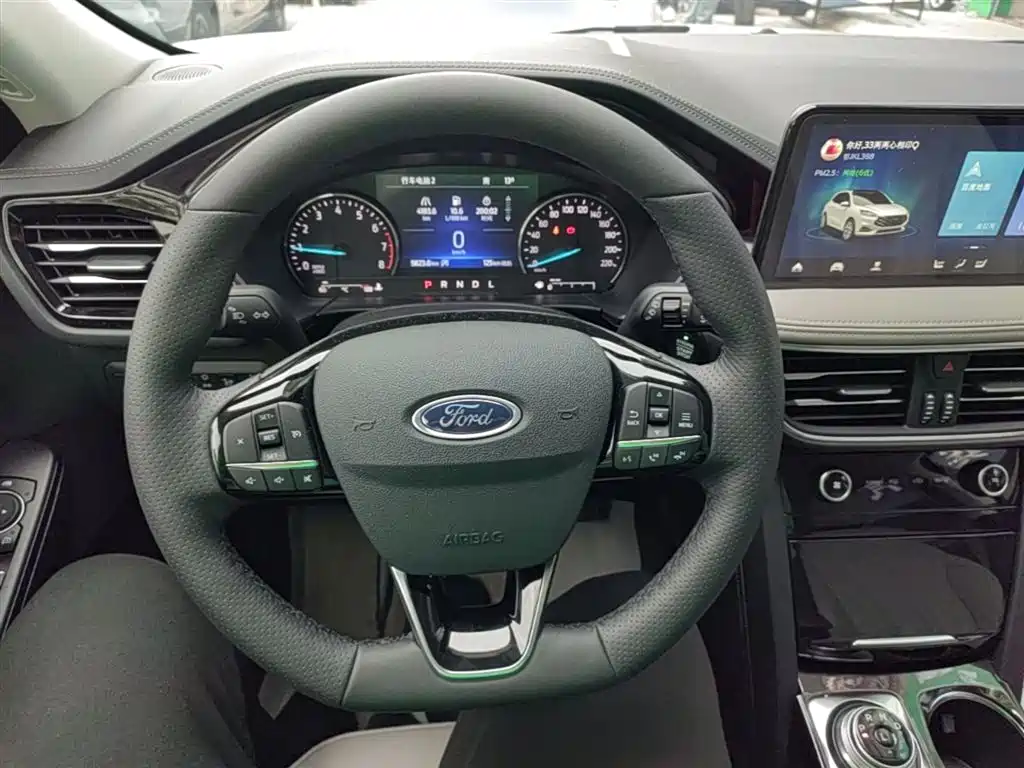 Ford Escape 2025 — фото 11
