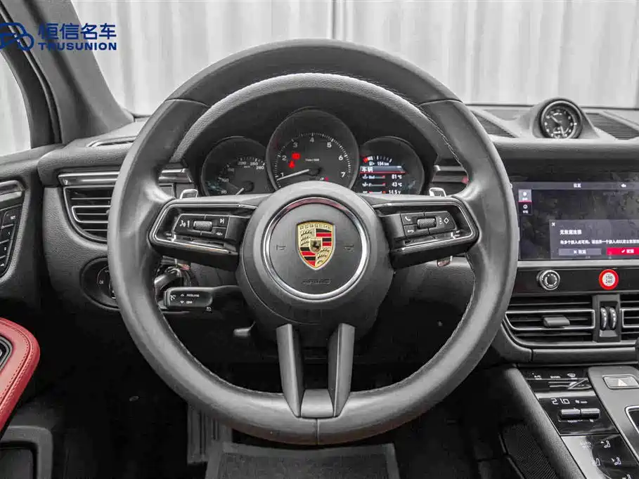 Porsche Macan 2023 — фото 17