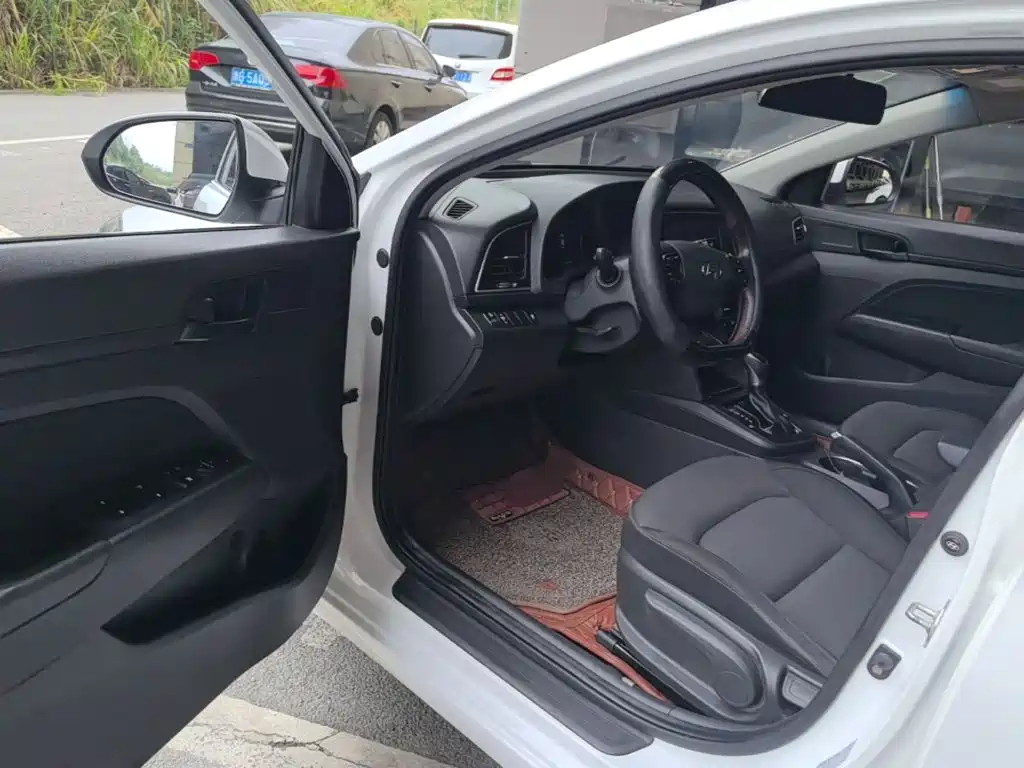 Hyundai Celesta 2018 — фото 16
