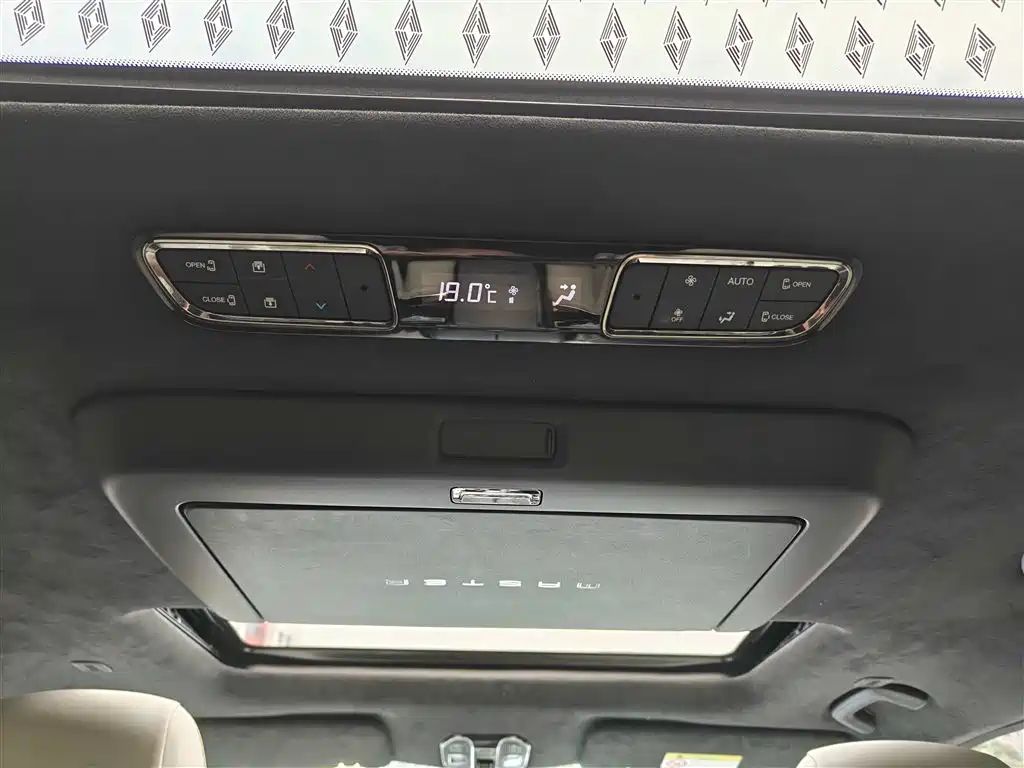 GAC Motor Trumpchi M8 2023 — фото 25