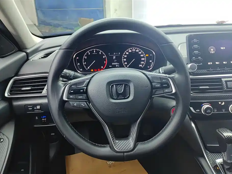 Honda Accord 2019 — фото 15