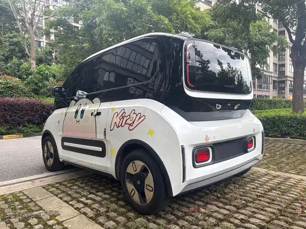 Baojun E300 2020