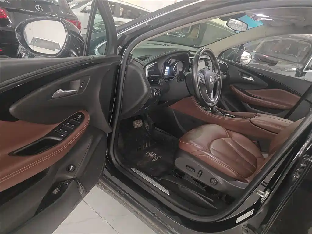 Buick Envision Plus 2020 — фото 16