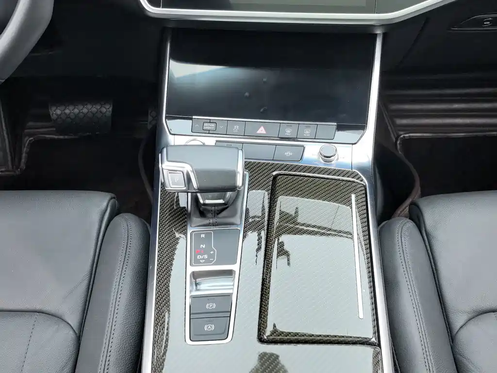 Audi A6L 2020 — фото 14
