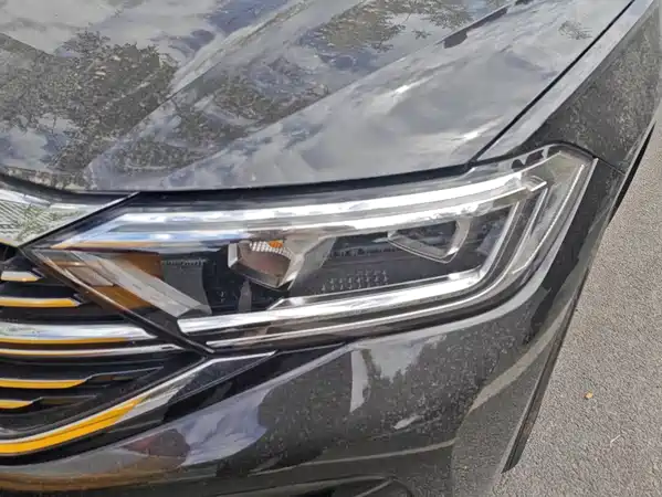 Volkswagen Sagitar 2025