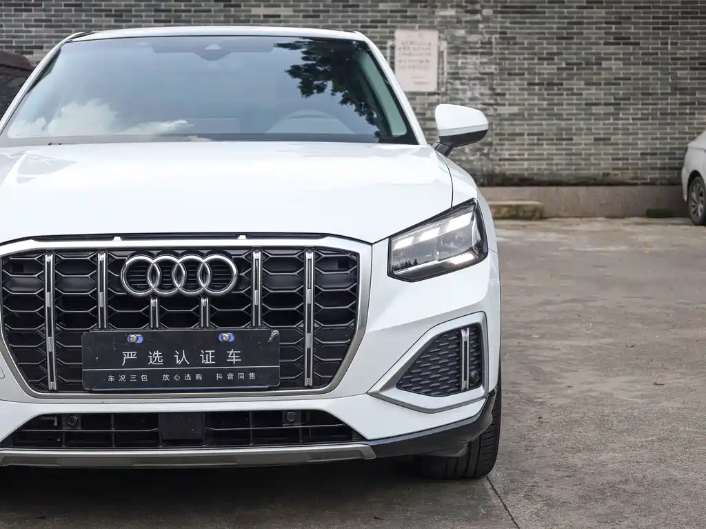 Audi Q2L 2023 — фото 29