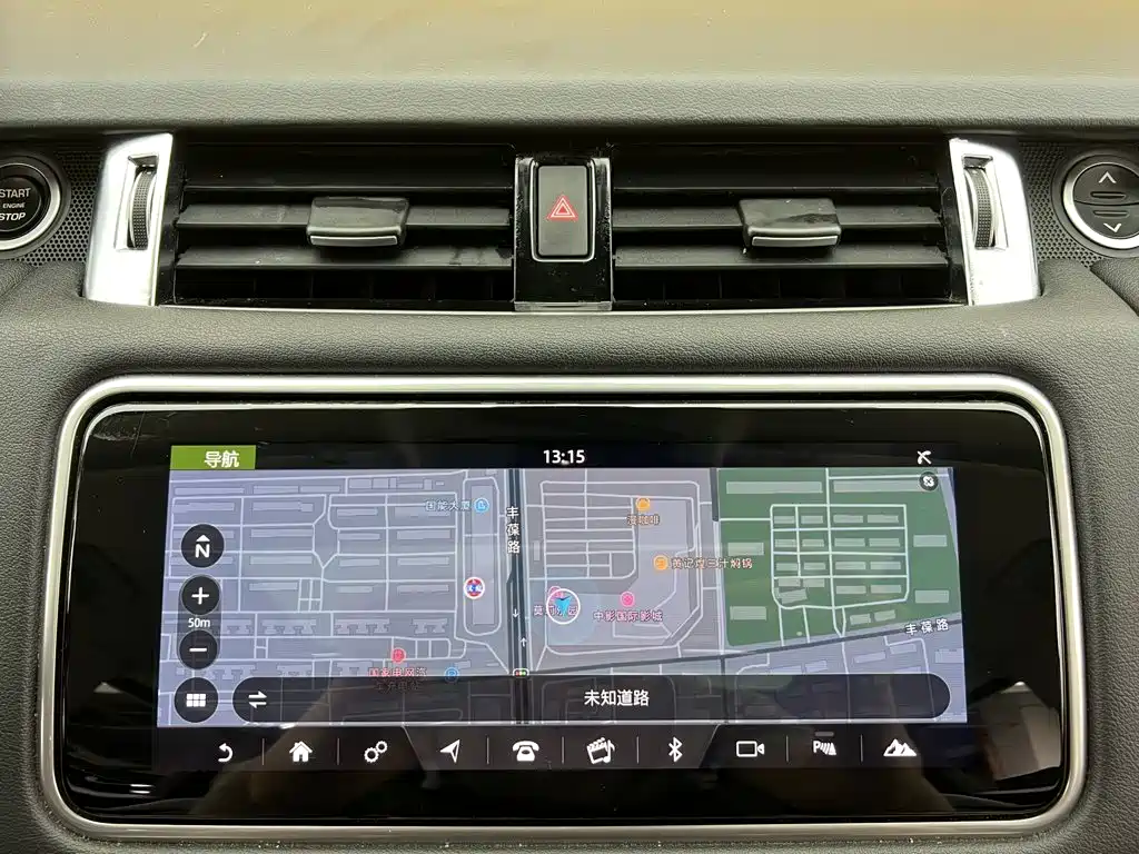 Land Rover Range Rover Sport New Energy 2022 — фото 29