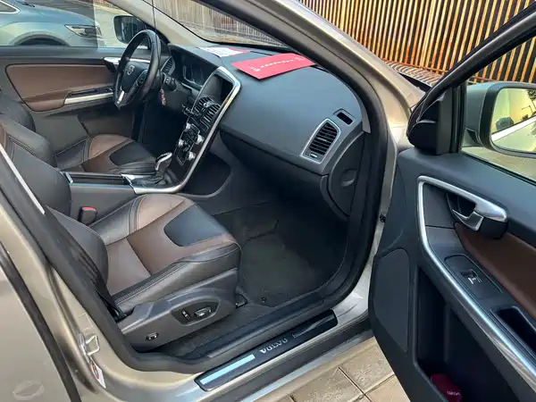 Volvo XC60 2016
