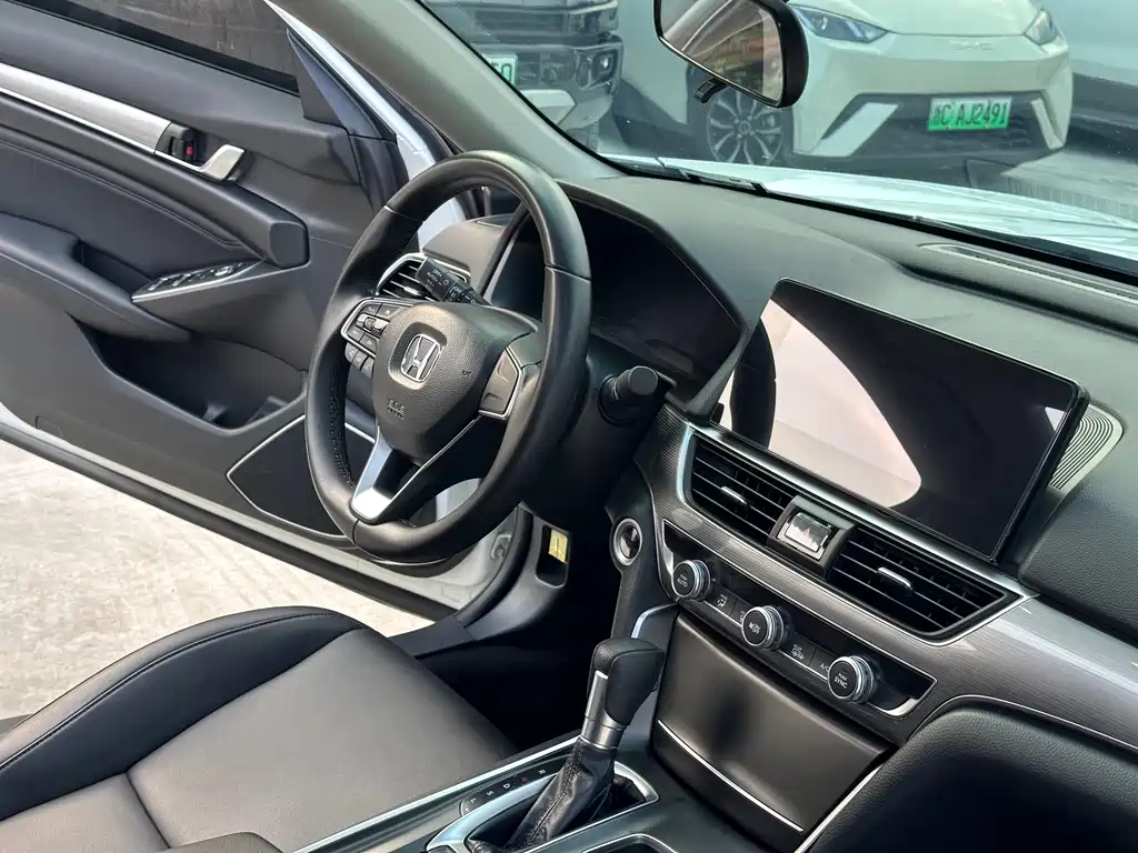 Honda Accord 2023 — фото 14
