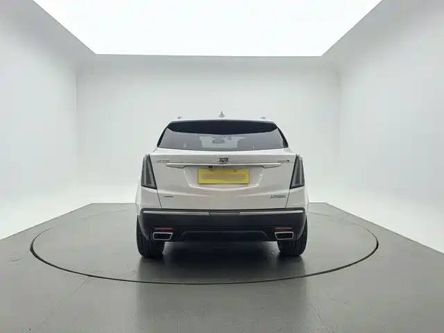 Cadillac XT5 2023 — фото 5