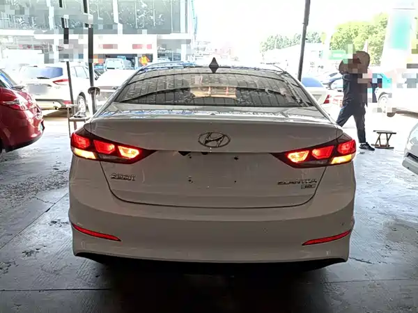 Hyundai Celesta 2016