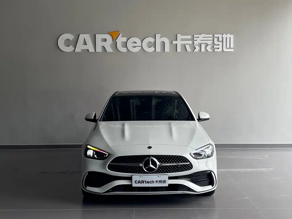 Mercedes-Benz C-Class 2024