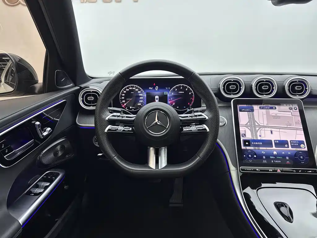 Mercedes-Benz C-Class 2023 — фото 7