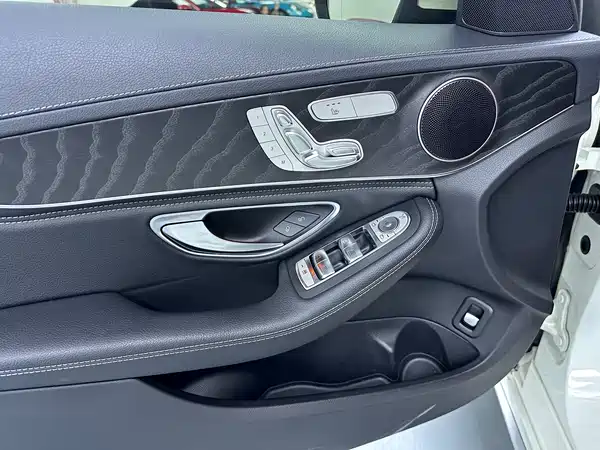 Mercedes-Benz C-Class 2019