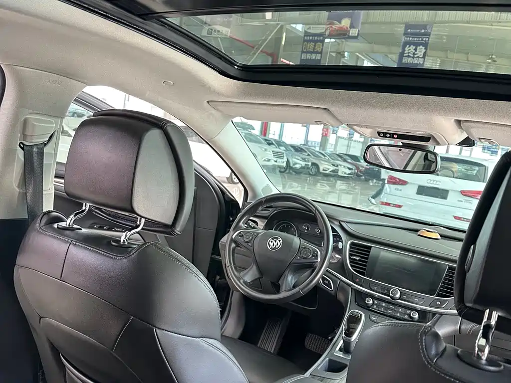 Buick LaCrosse 2019 — фото 16