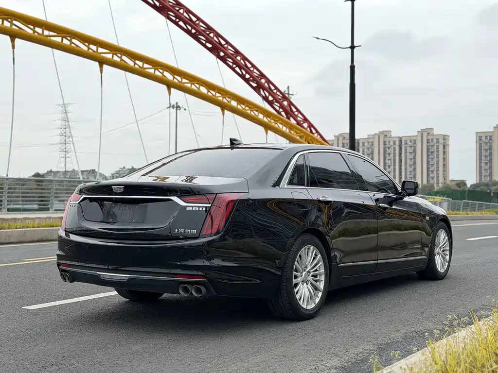 Cadillac CT6 2021 — фото 7