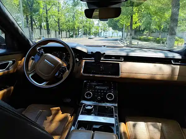 Land Rover Range Rover Velar 2017