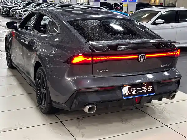 Changan UNI-V 2024
