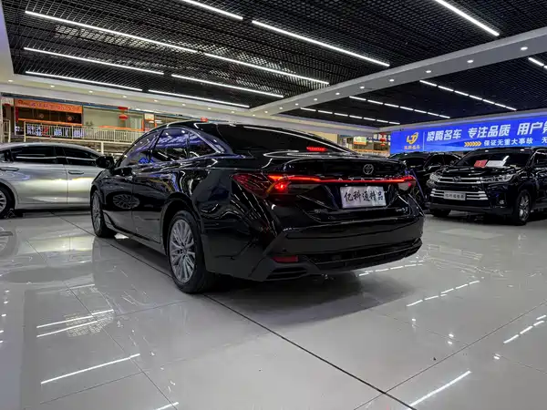 Toyota Avalon 2025
