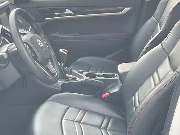 Dongfeng Fengshen AX7 2016
