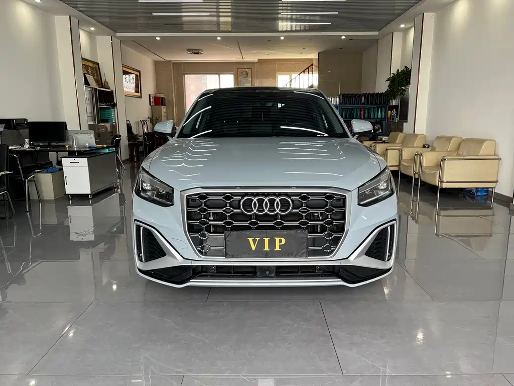 Audi Q2L 2022
