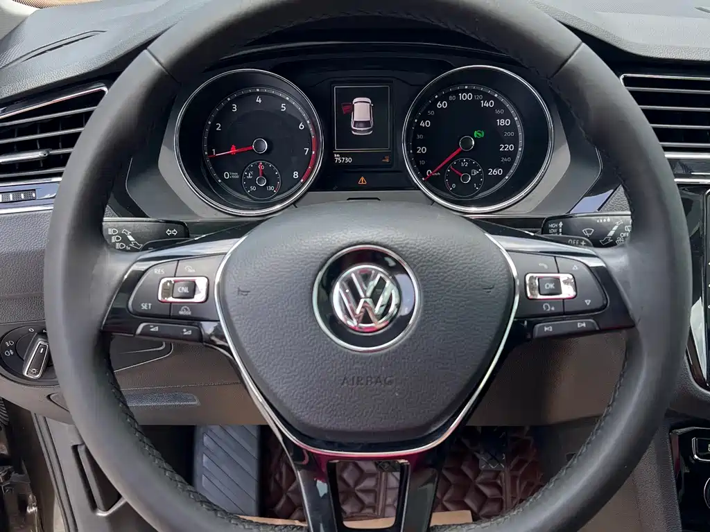 Volkswagen Tiguan L 2019 — фото 8
