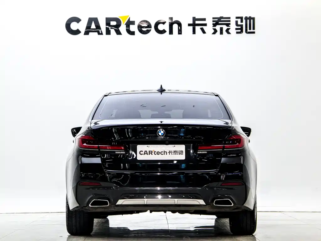 BMW 5 Series 2023 — фото 14