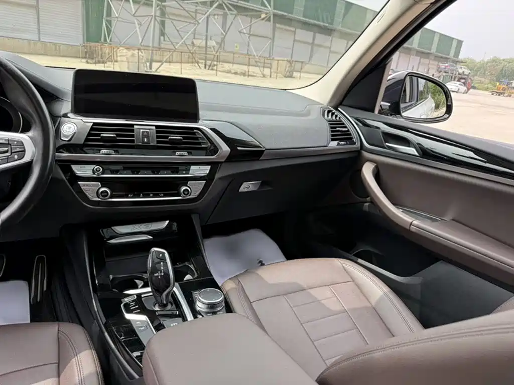 BMW X3 2018 — фото 14