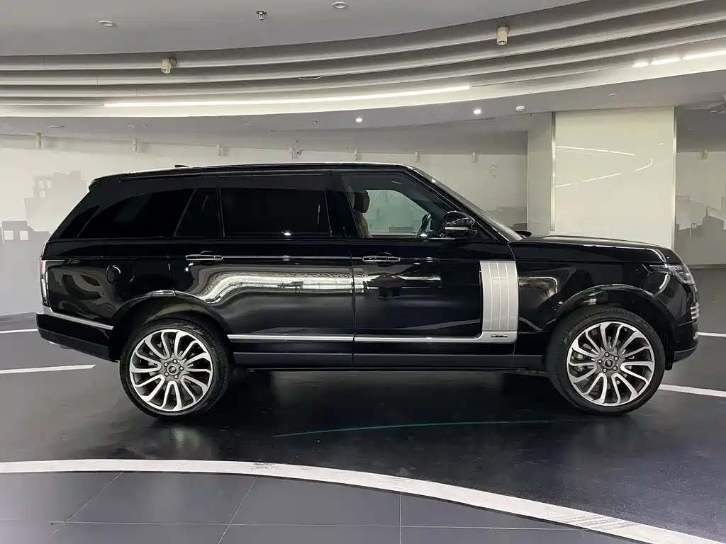 Land Rover Range Rover 2019 — фото 7